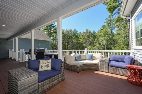 18 Highclere Road Windham NH 03087