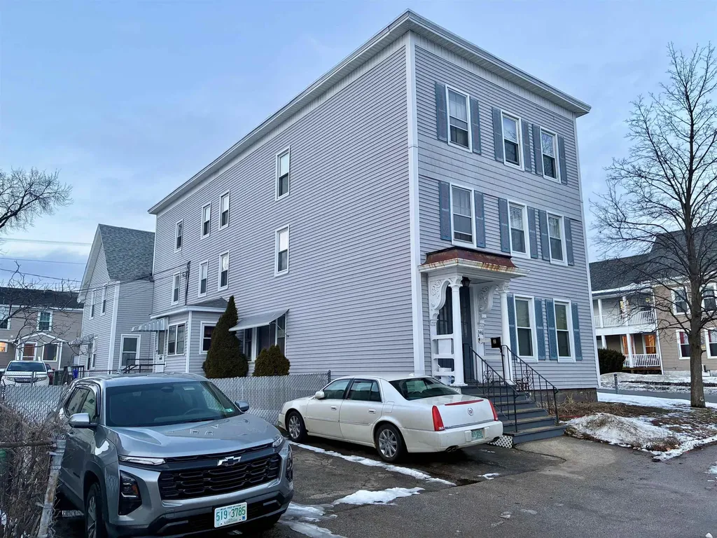 346 Lake Avenue Manchester NH 03103