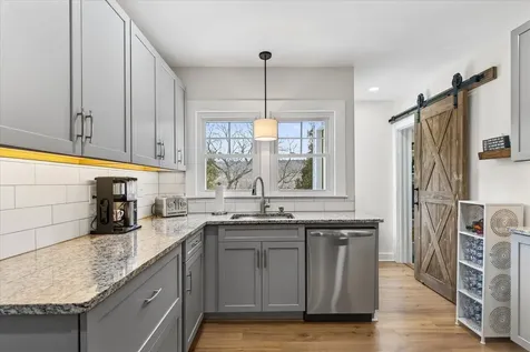 2222 West Street Proctor VT 05765