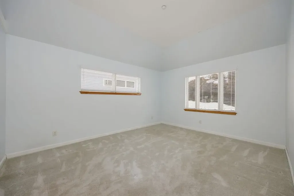 78 Apple Blossom Drive Lebanon NH 03784