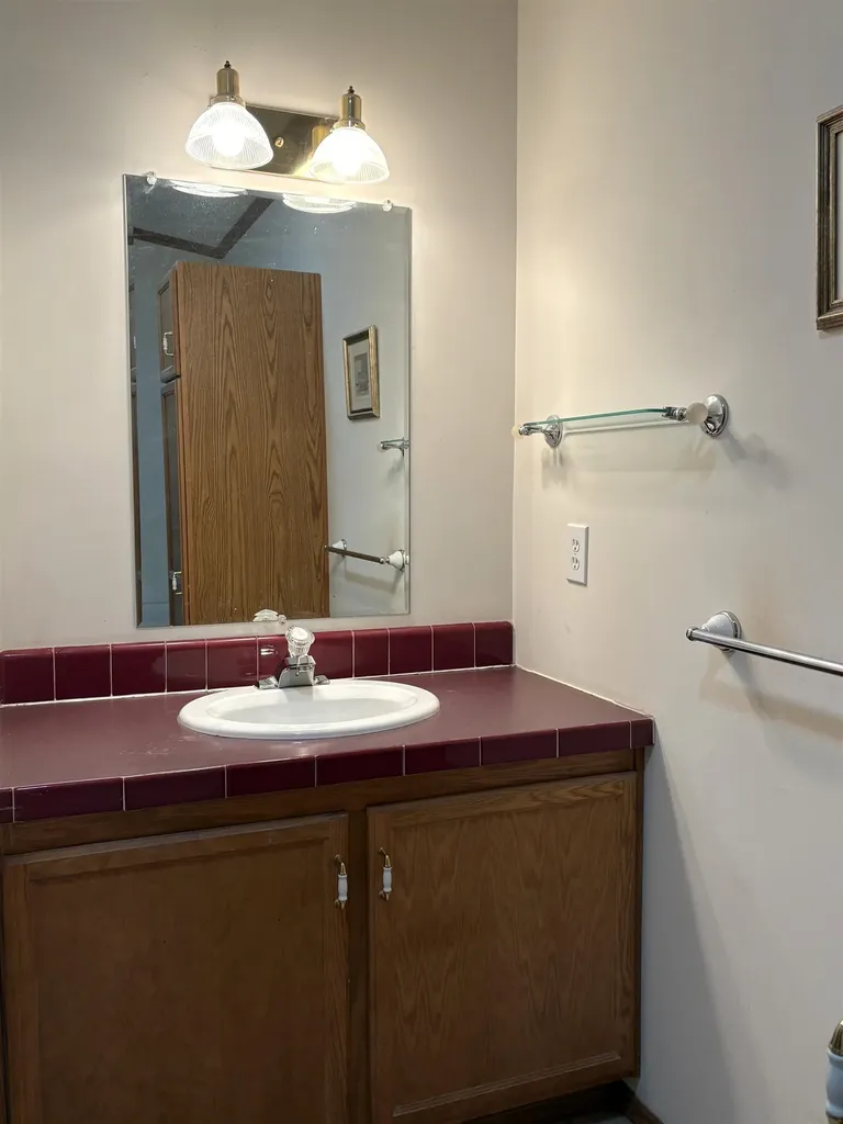 2760 Lakeview Drive North Hero VT 05474