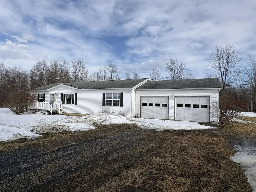 2760 Lakeview Drive North Hero VT 05474