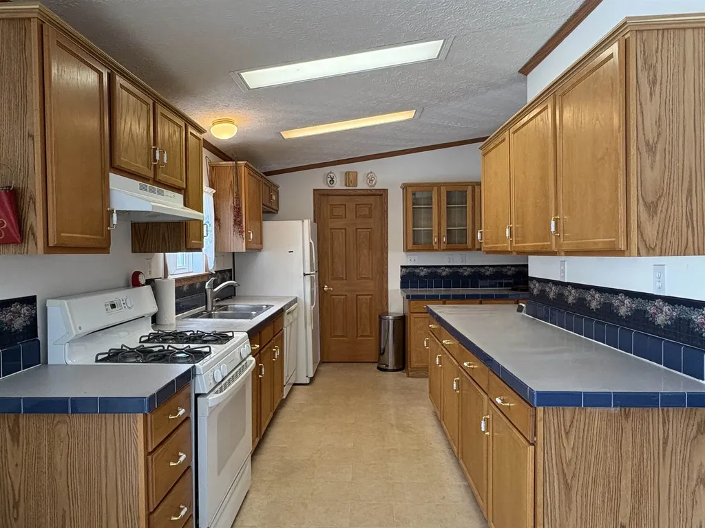 2760 Lakeview Drive North Hero VT 05474