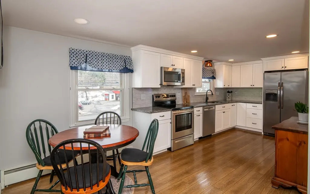 169 Central Street Hudson NH 03051