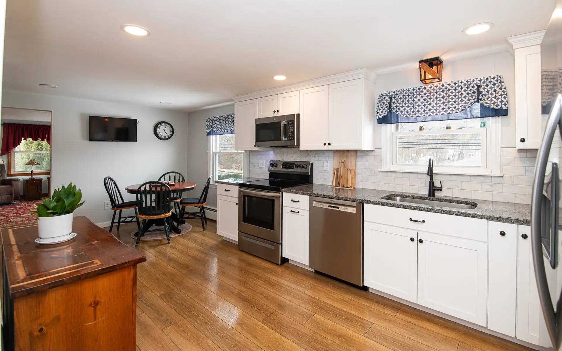 169 Central Street Hudson NH 03051