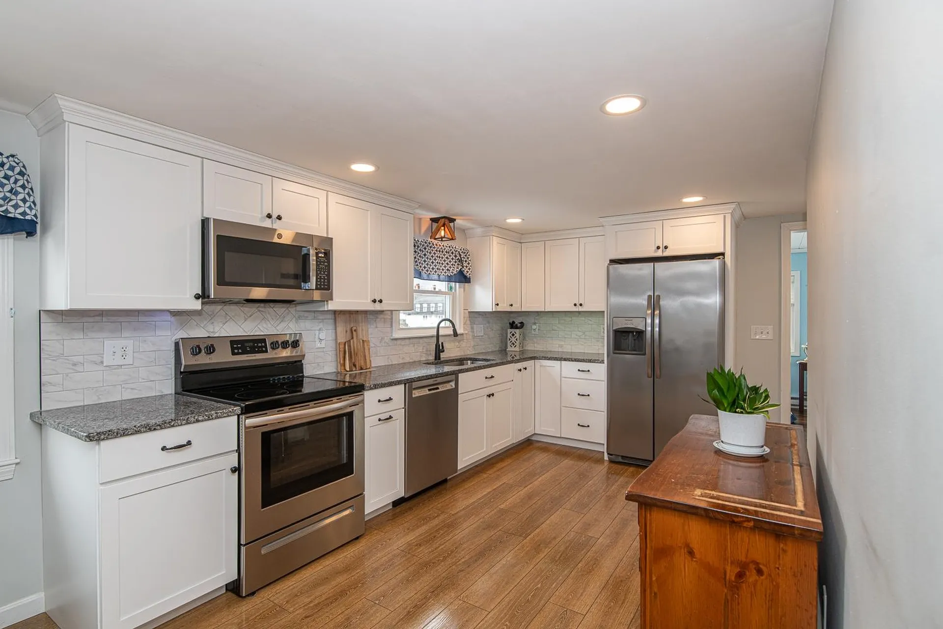 169 Central Street Hudson NH 03051