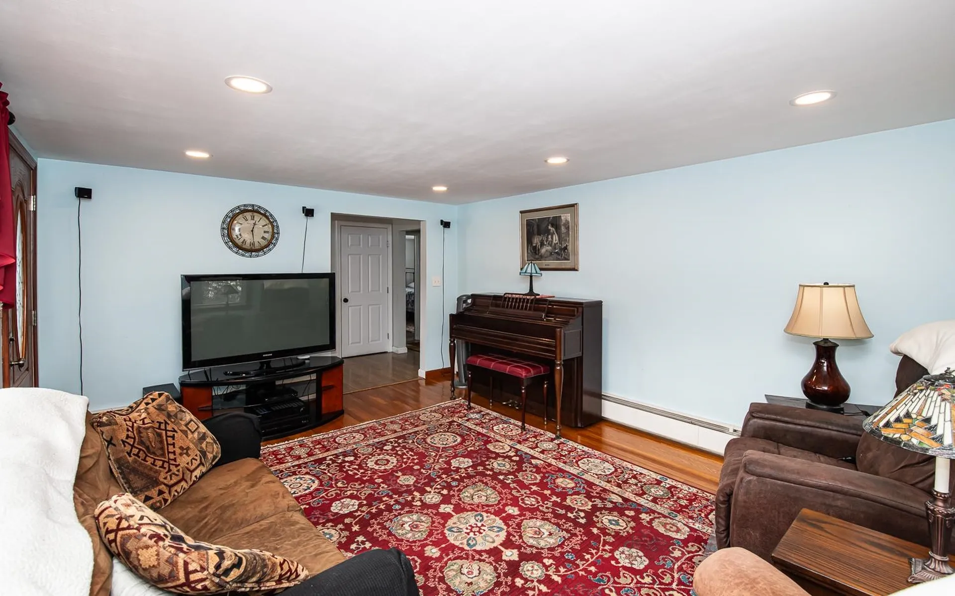 169 Central Street Hudson NH 03051