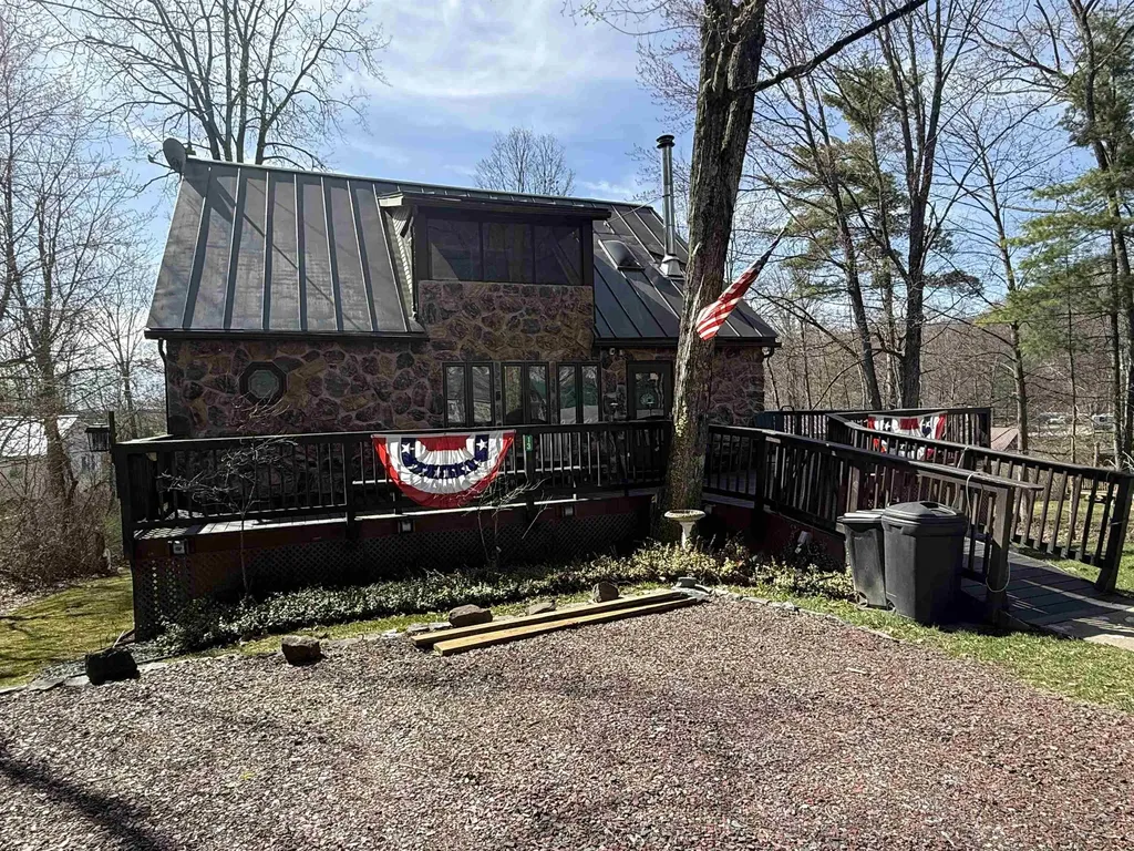 13 Tyminski Lane Hubbardton VT 05743