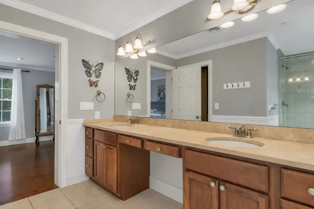 4 Black Bear Court Lebanon NH 03766