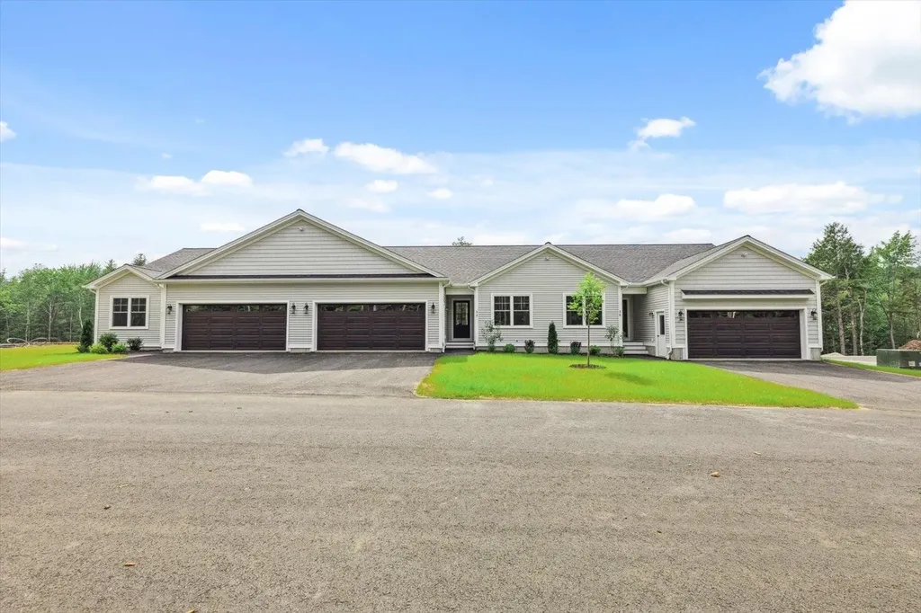 Unit 9 Willow Lane Rindge NH 03461