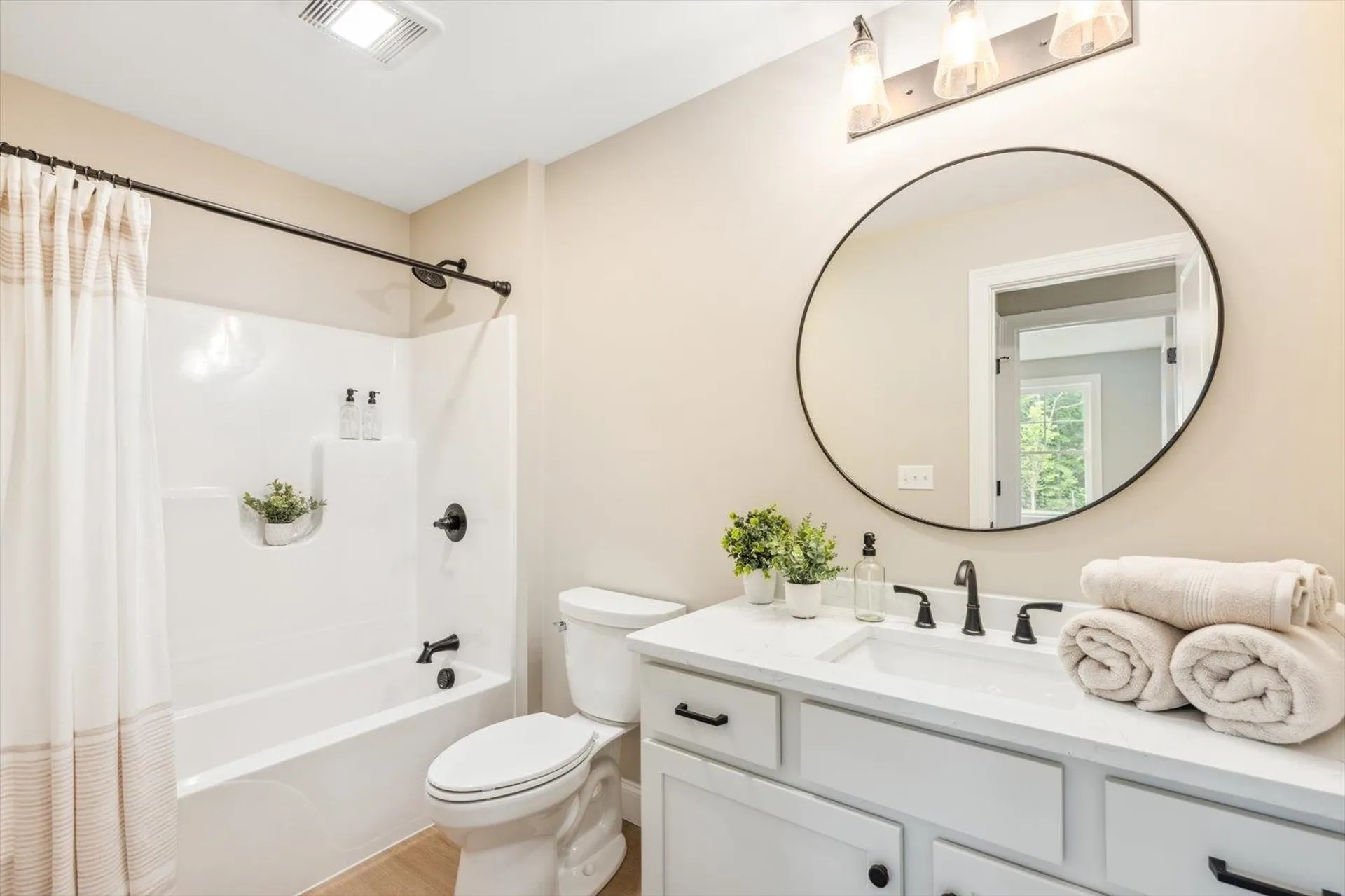 Unit 9 Willow Lane Rindge NH 03461