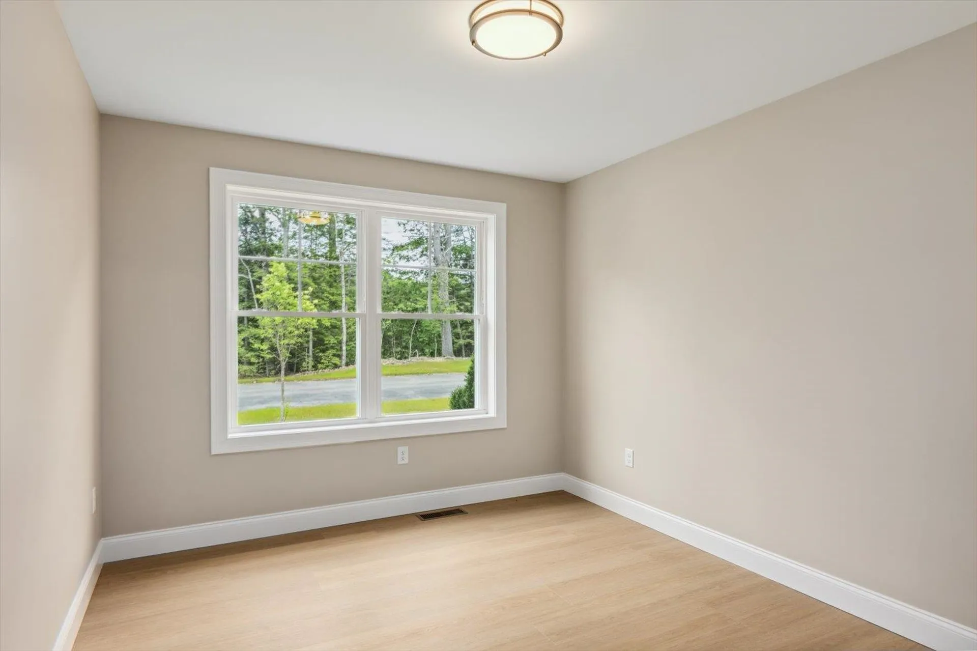 Unit 9 Willow Lane Rindge NH 03461