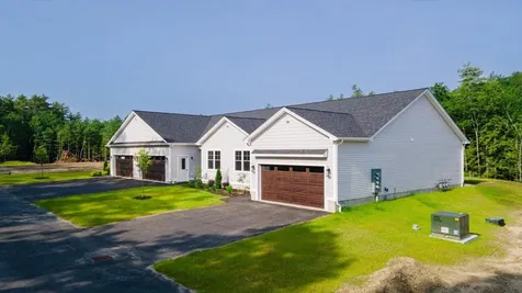 Unit 9 Willow Lane Rindge NH 03461