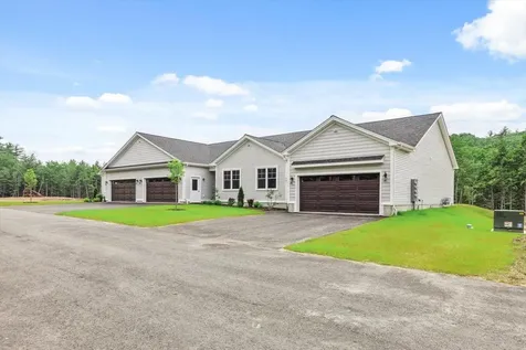 Unit 9 Willow Lane Rindge NH 03461