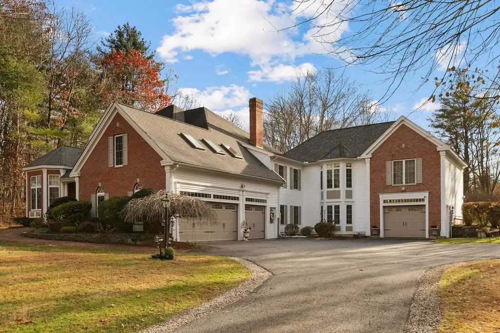37 Brady Avenue Salem NH 03079