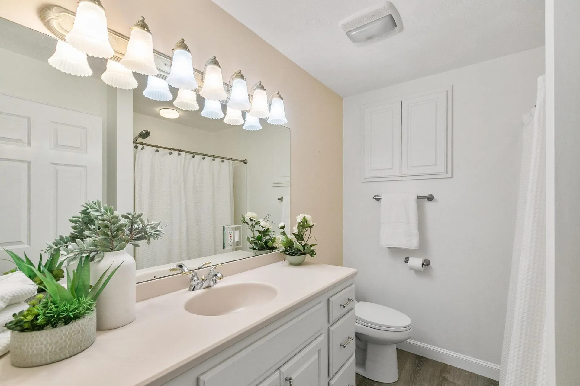 37 Brady Avenue Salem NH 03079