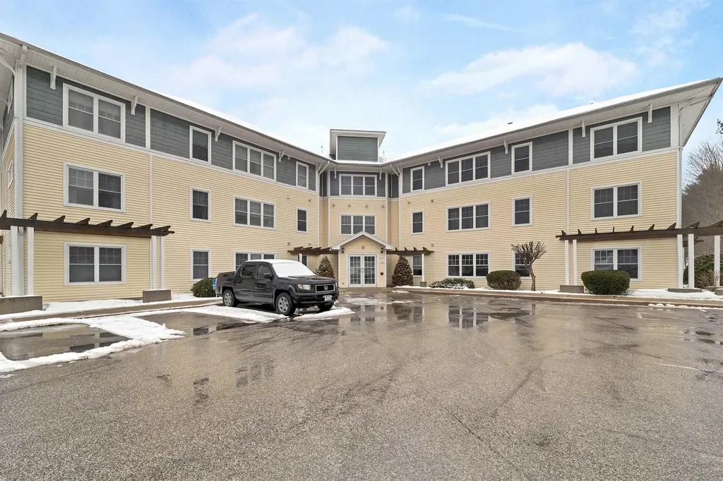 597R Lafayette Road Hampton NH 03842