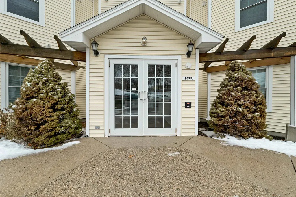 597R Lafayette Road Hampton NH 03842