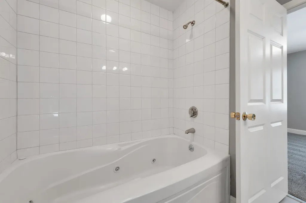 597R Lafayette Road Hampton NH 03842