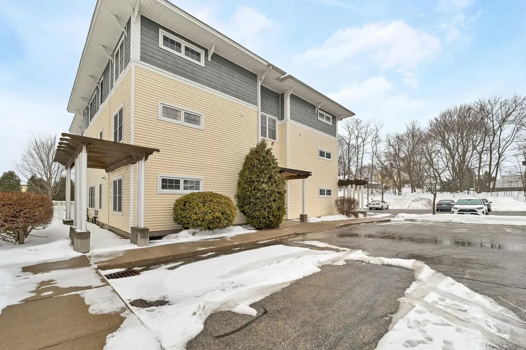 597R Lafayette Road Hampton NH 03842