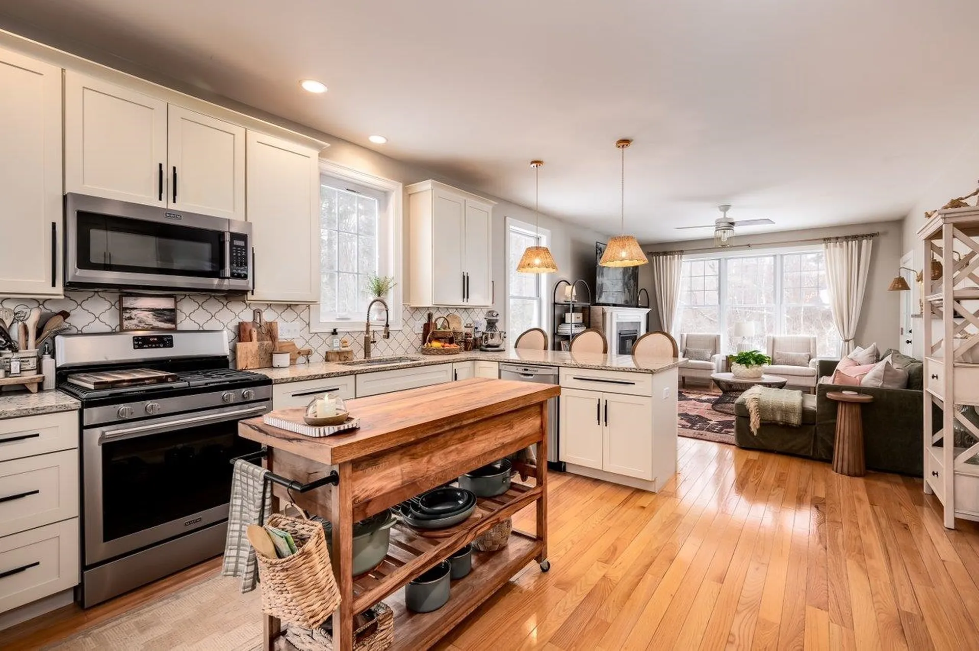 8 Cider Mill Lane Stratham NH 03885