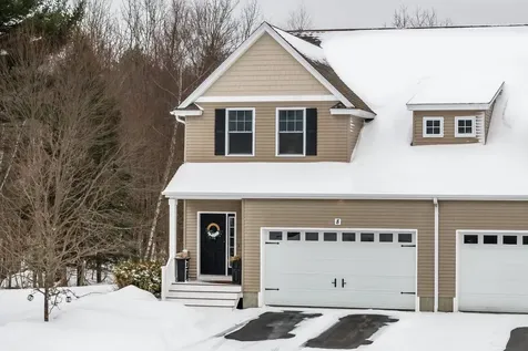 8 Cider Mill Lane Stratham NH 03885
