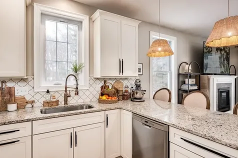 8 Cider Mill Lane Stratham NH 03885