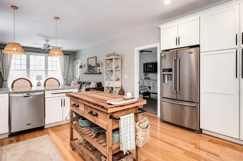 8 Cider Mill Lane Stratham NH 03885