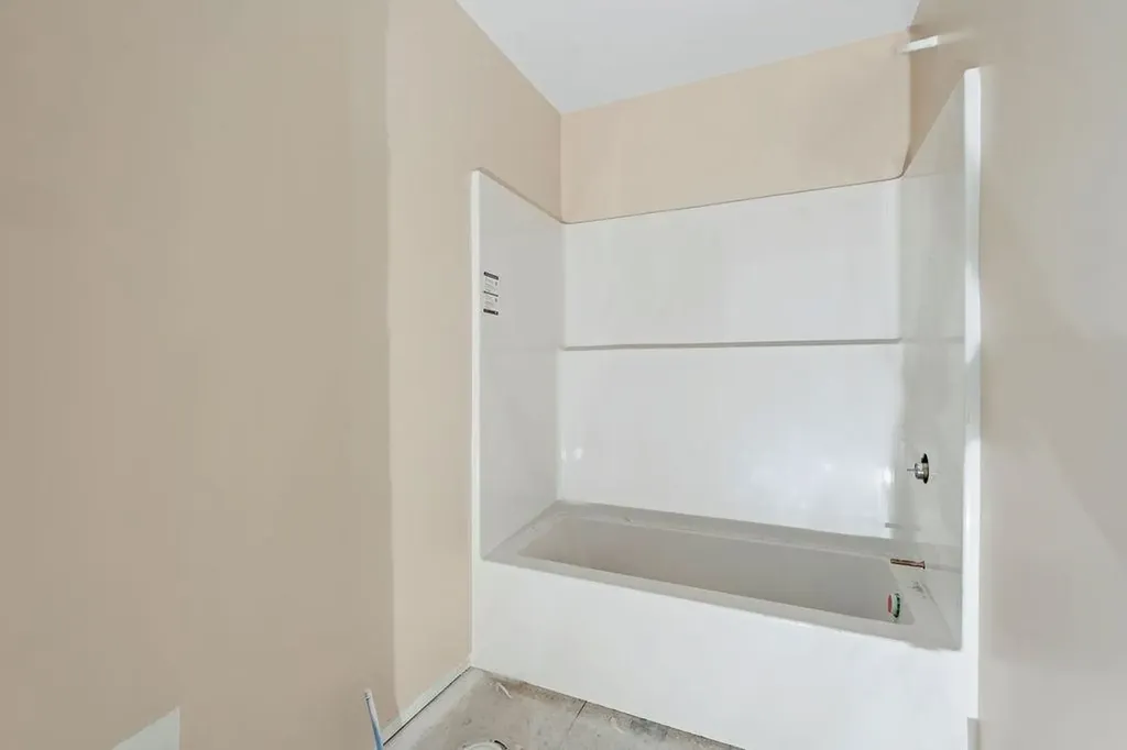 370 Hare Road Milton NH 03851