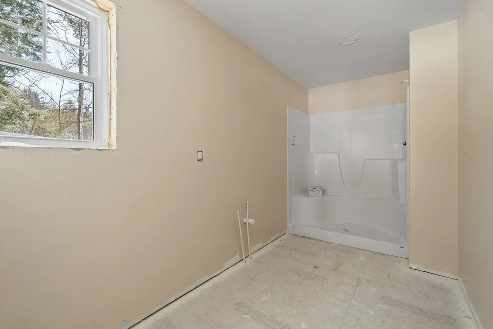 370 Hare Road Milton NH 03851