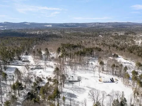 370 Hare Road Milton NH 03851