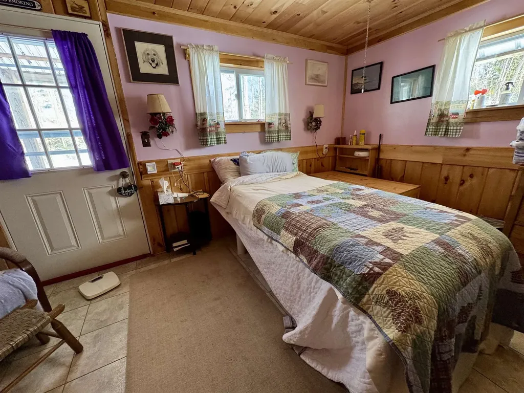 23 Courtney Road Woodstock NH 03262