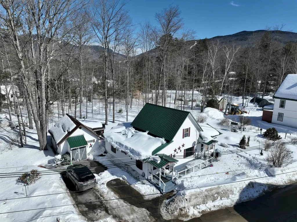 23 Courtney Road Woodstock NH 03262