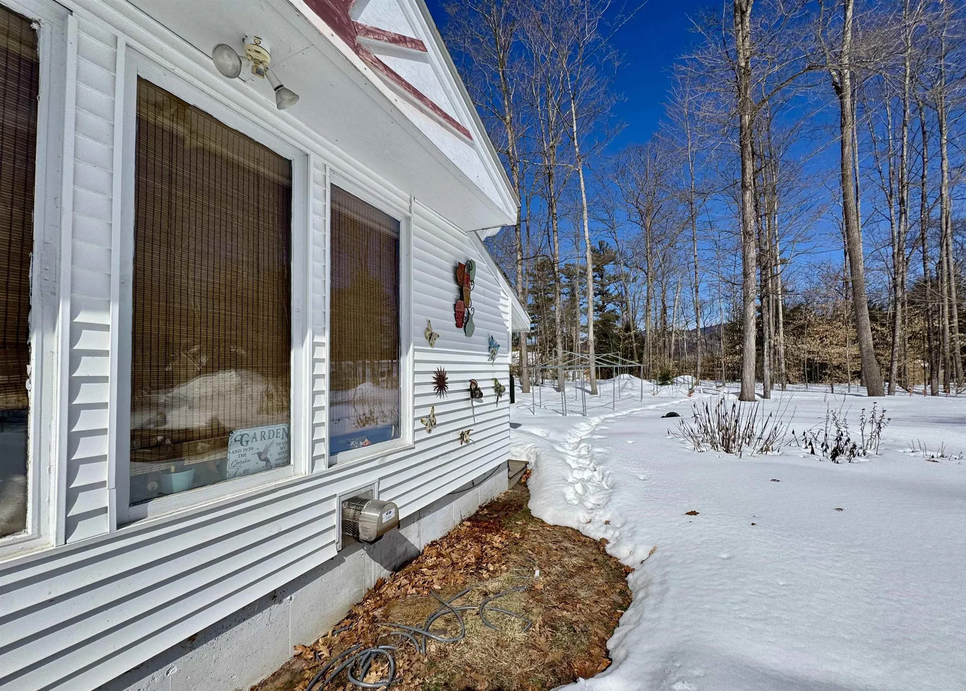 23 Courtney Road Woodstock NH 03262