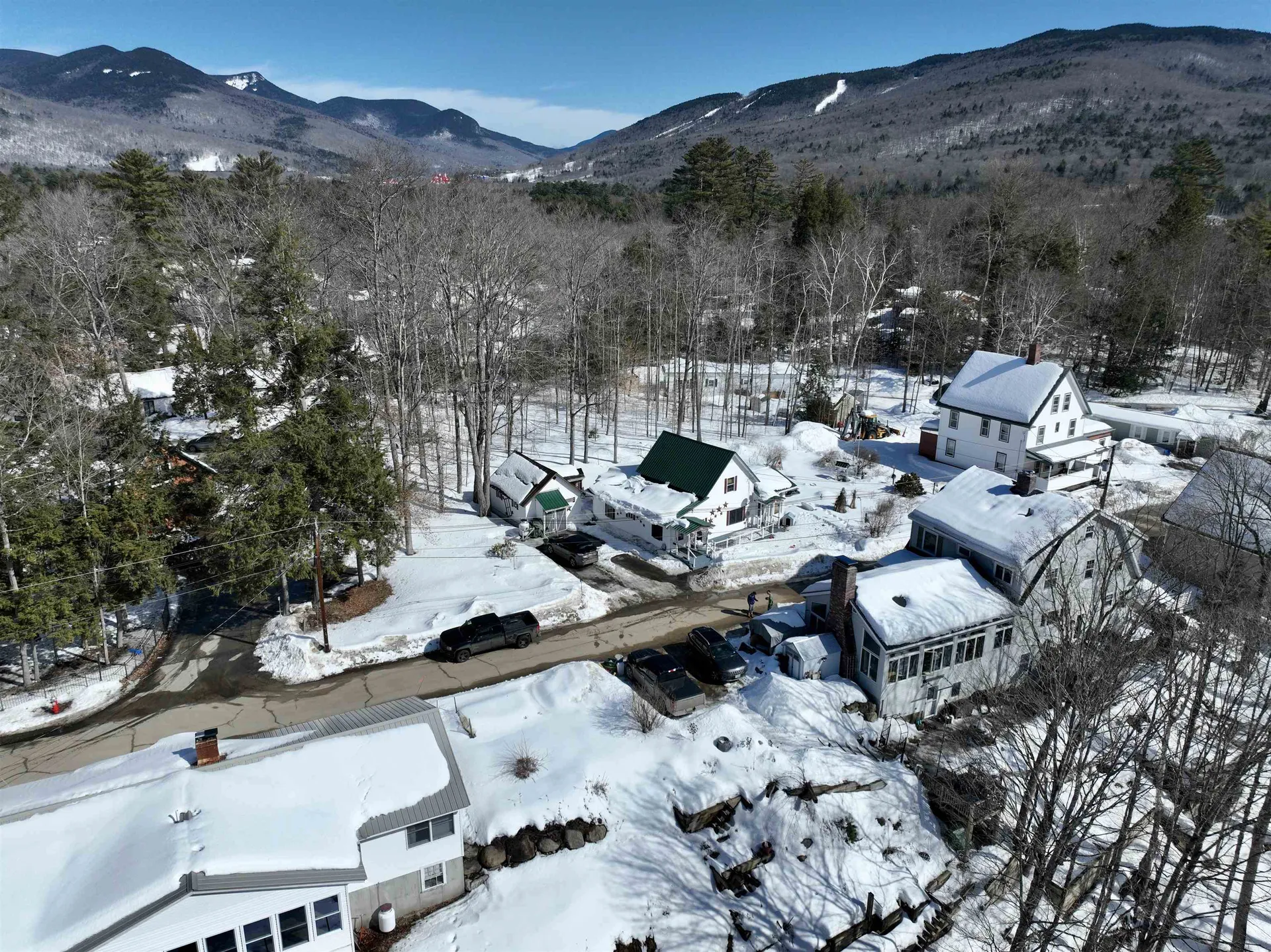 23 Courtney Road Woodstock NH 03262