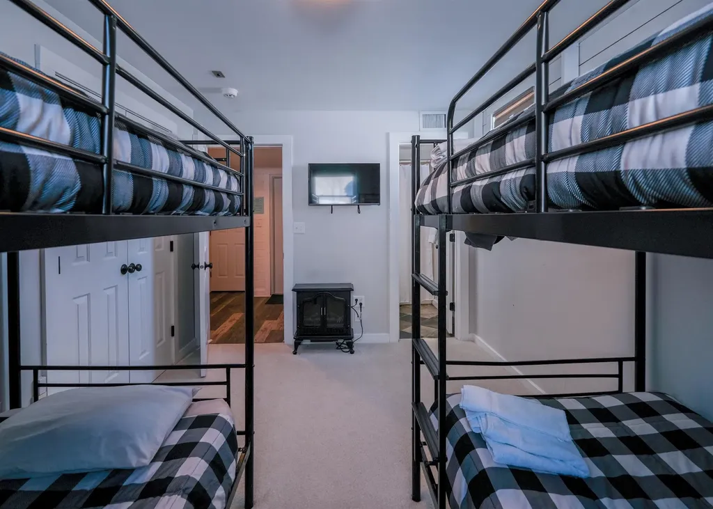 35 White Loop Ludlow VT 05149