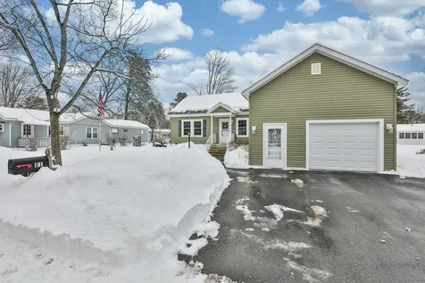 21 Fairfield Drive Concord NH 03301