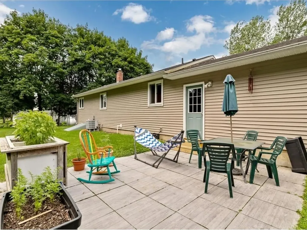 102 Mcginn Drive St. Albans Town VT 05478