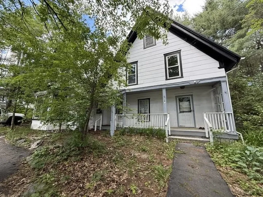 28 High Street Littleton NH 03561