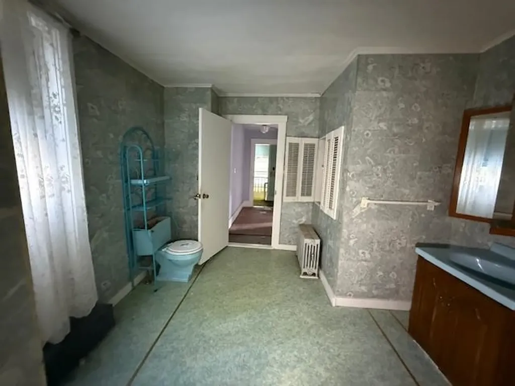 28 High Street Littleton NH 03561