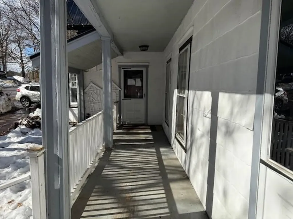 28 High Street Littleton NH 03561