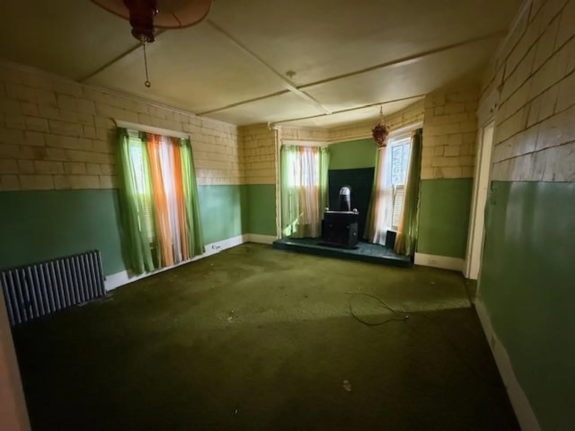 28 High Street Littleton NH 03561