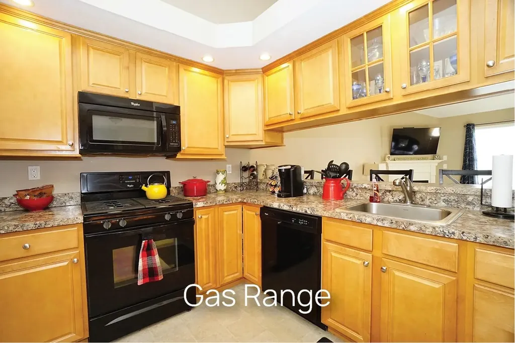 118-3 Hall Road Fremont NH 03044