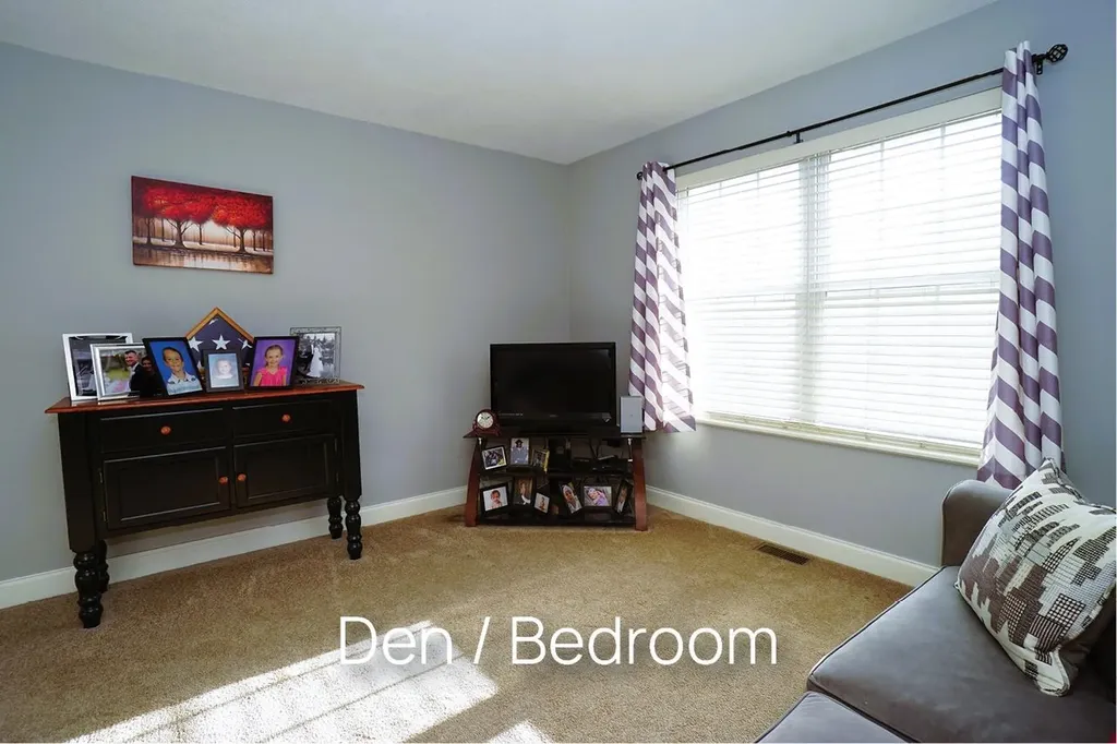 118-3 Hall Road Fremont NH 03044