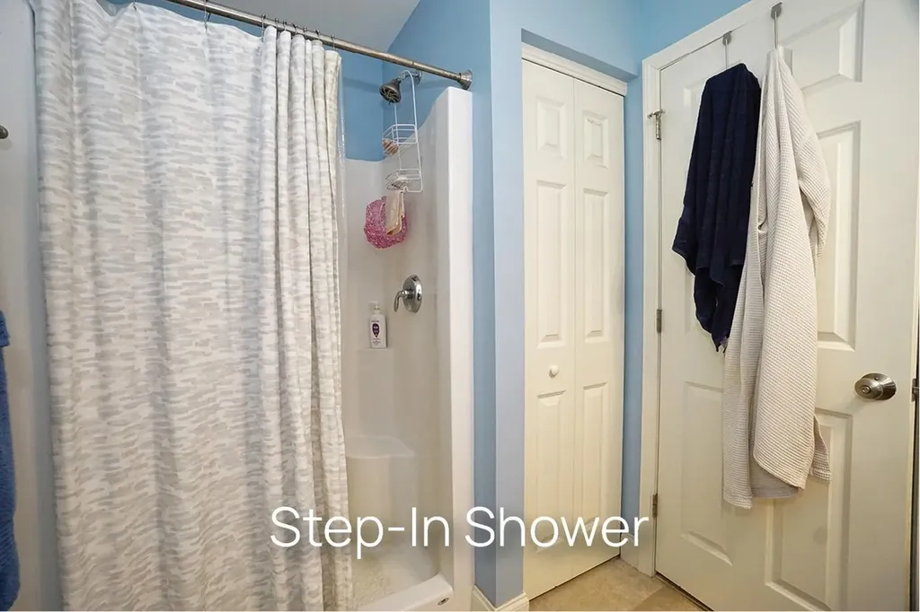 118-3 Hall Road Fremont NH 03044