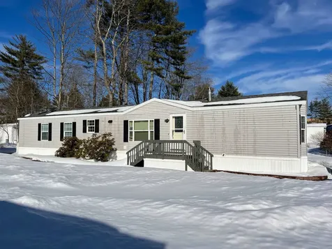 80 Colonial Village Somersworth NH 03878