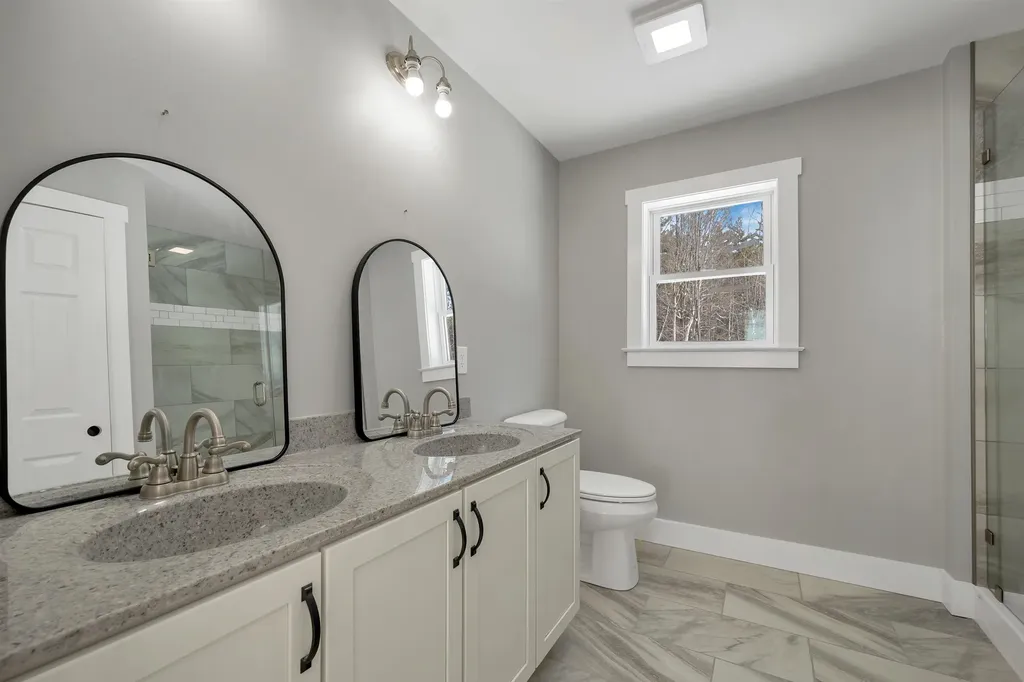 152 Young Road Gilford NH 03249