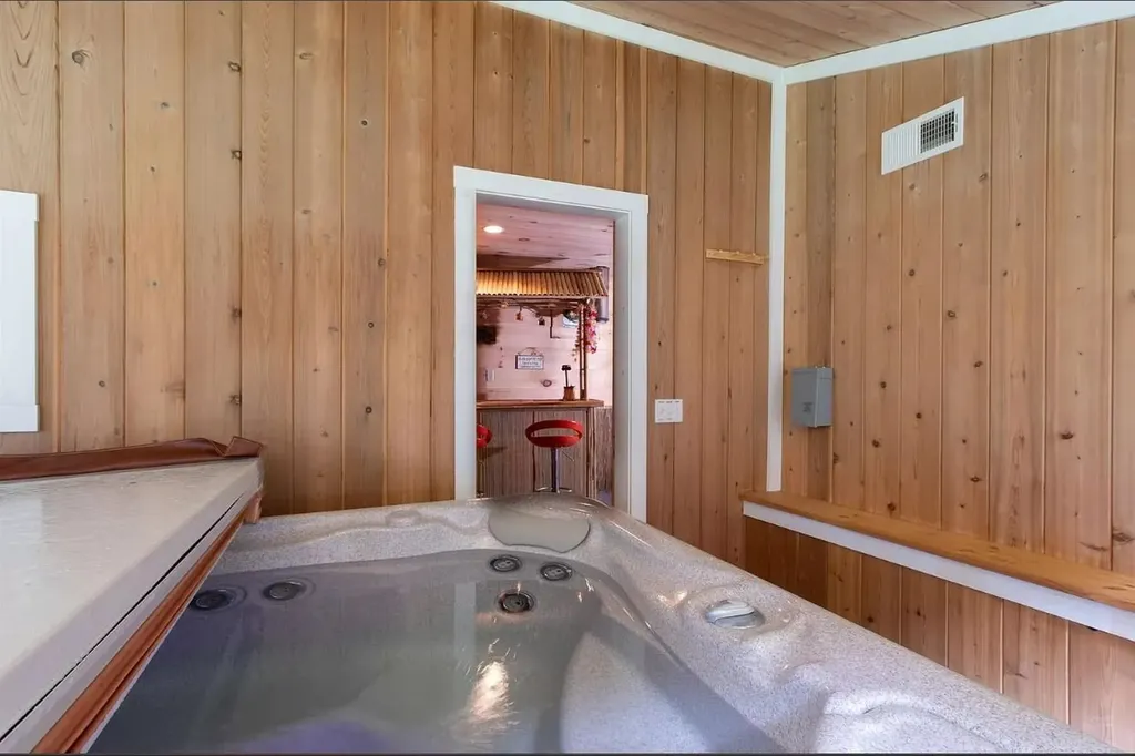 292 Tallwood Circle Londonderry VT 05155
