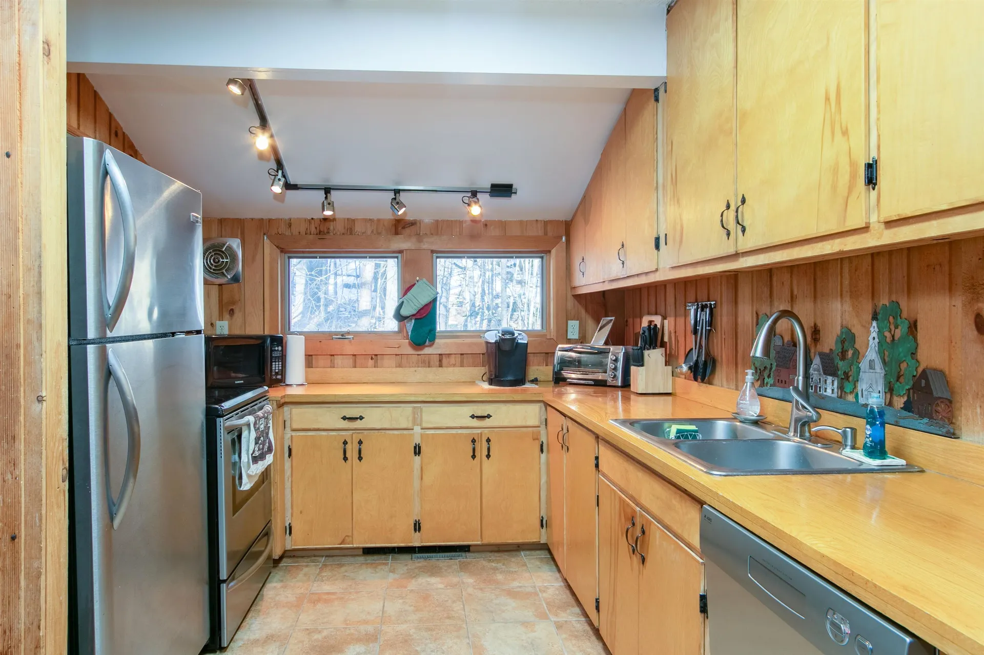 292 Tallwood Circle Londonderry VT 05155