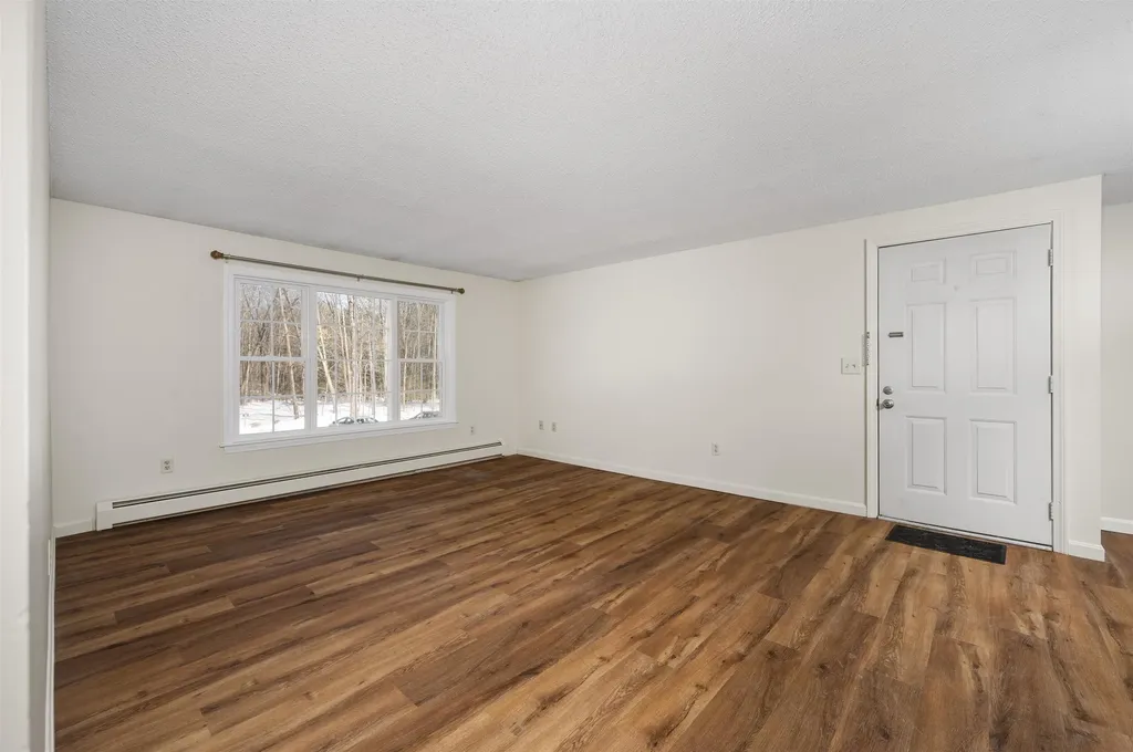 50 Brookside Drive Exeter NH 03833